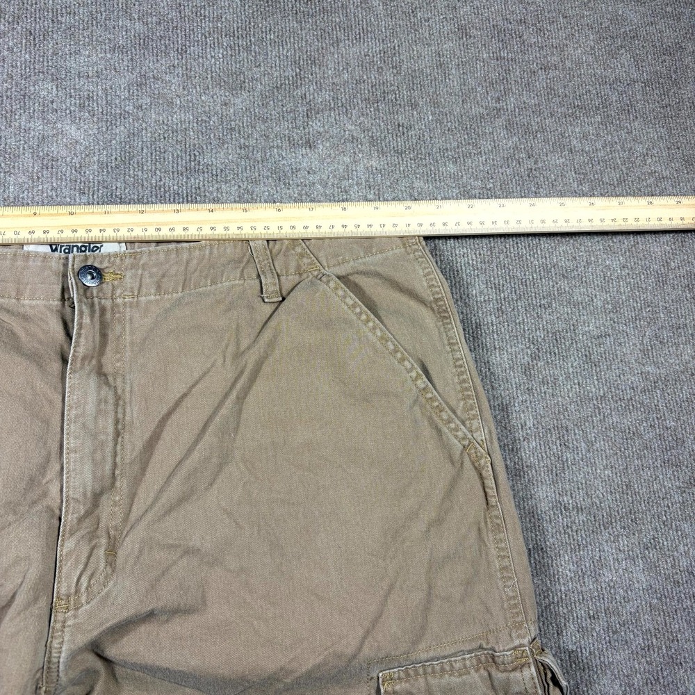 Wrangler Authentics Cargo Pants Mens 40X30 Beige Relaxed Straight Leg High Rise - Picture 7 of 12